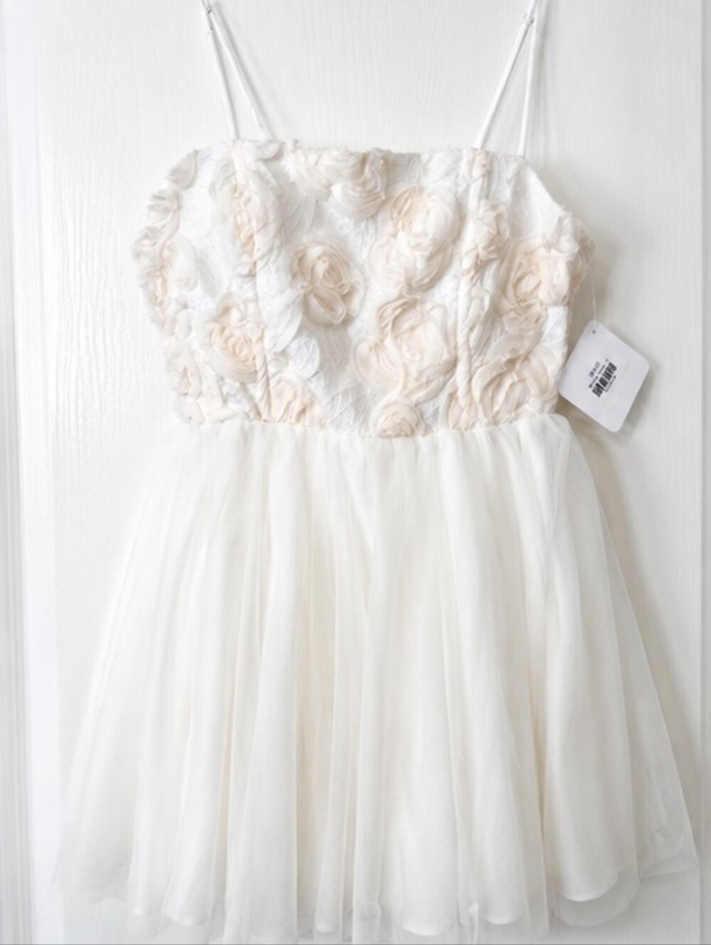 NWT Pop of Pretty White Rosette Tulle Dreamy Dress Size S